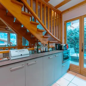  Chalet Muguet Gauche With Hot Tub Sleeps 10